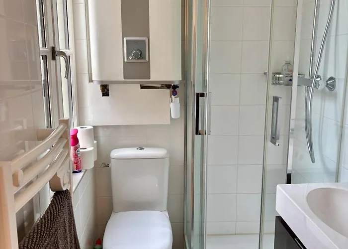 Les Bains A Deux Pas De La 트로우빌쉬메르