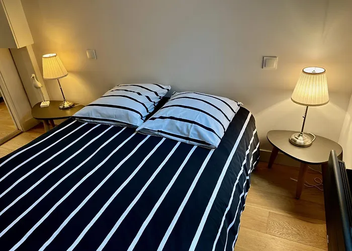 Les Bains A Deux Pas De La